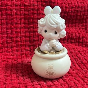 Precious Moments “You’re The End Of My Rainbow” Collectible Figurine